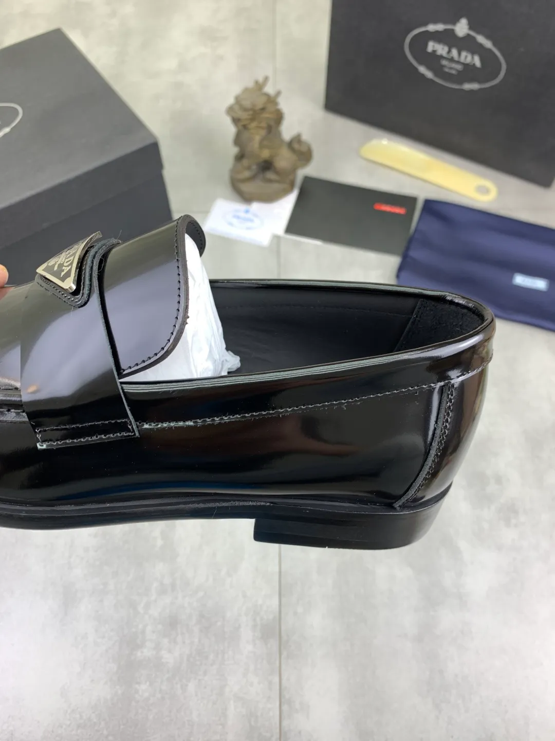 Men's men's shoes P560 new style 💰 💎💎💎 water-dyed cow lining original order quality PRADA —🆘.Prada original order purchasing, high-end business leather shoes, fabric: imported from Italy calfskin ➕ water-dyed cow lining / cowhide lining ➕ special original outsole, fine workmanship, real thing ^_^ Photographed 🎬size: 38-45
